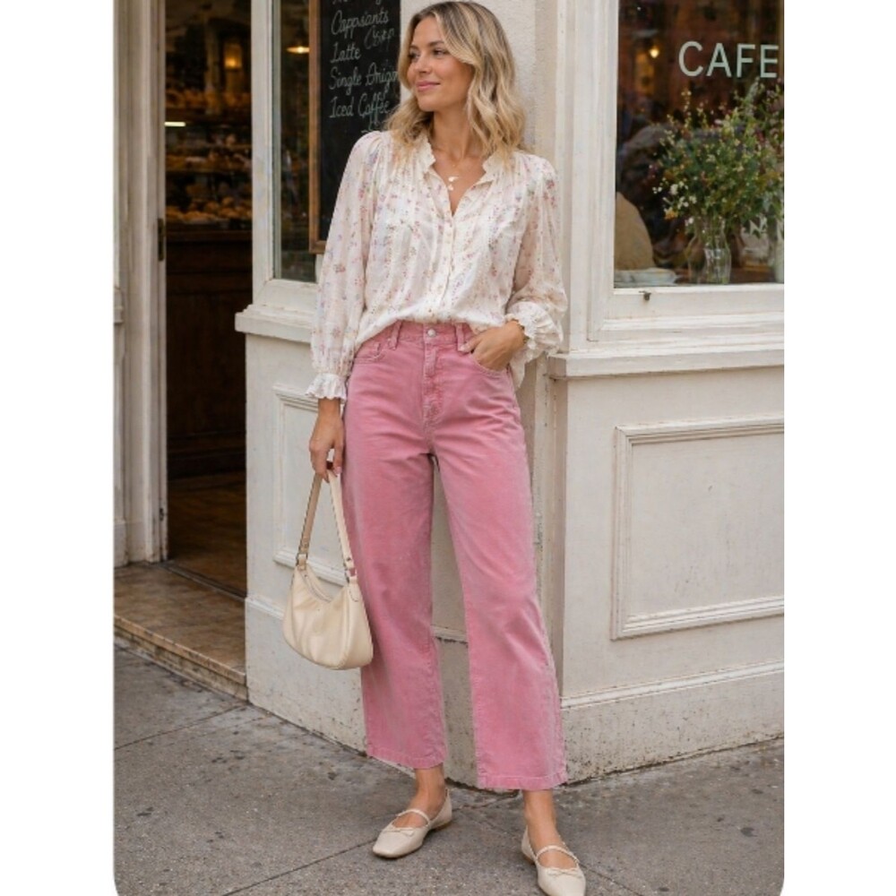 7 For All Mankind Wide leg crops Blush Pink Corduroy high waist 28 Barbiecore